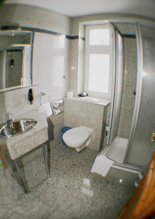 Landgasthof Zur Krummen Linde Stolpe  Room photo
